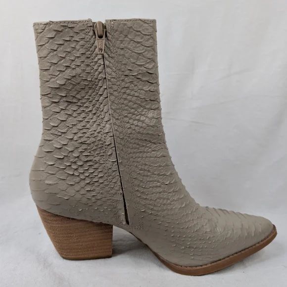 MATISSE Caty Taupe Python Embossed Leather Western Pointed Toe Boots 8.5 - Picture 7 of 11